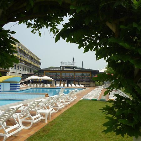 Hotel Marina Uno لينانو سابيادورو المظهر الخارجي الصورة