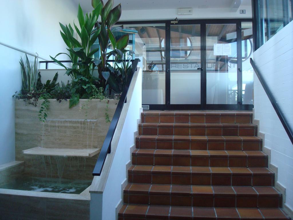 Hotel Marina Uno لينانو سابيادورو المظهر الخارجي الصورة