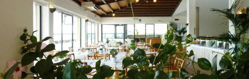 Hotel Marina Uno لينانو سابيادورو المظهر الخارجي الصورة