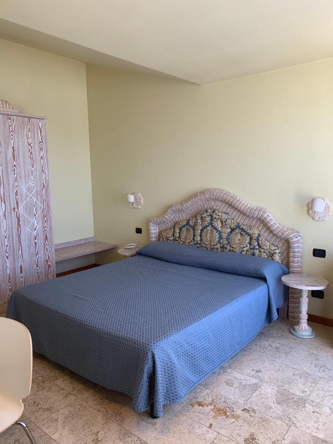 Hotel Marina Uno لينانو سابيادورو المظهر الخارجي الصورة